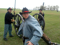 Re-enactors strive to keep Battle of Gettysburg relevant