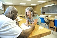 Art classes give inmates chance to reflect, create
